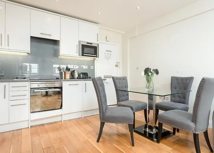 Nell Gwynn House Apartment